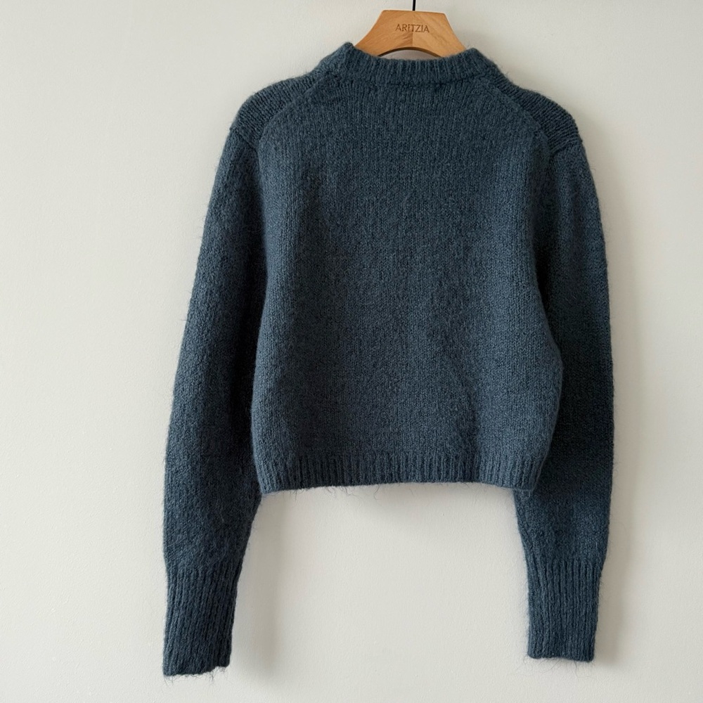 ZARA Blue Cropped Fuzzy Sweater Soft Knit Crew Neck Size S - Picture 8 of 9